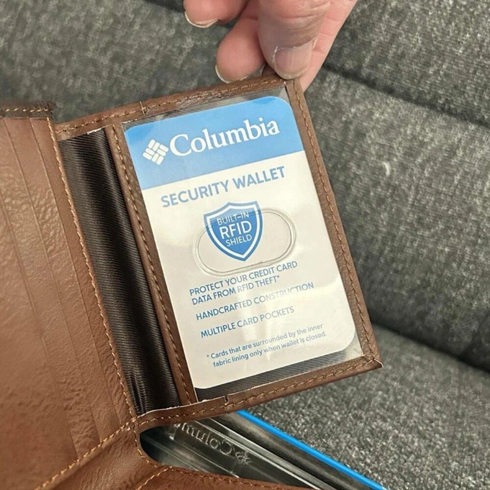 NEW Columbia Mens Bi-fold RFID Leather Wallet Brown #31CP220020 - Picture 3 of 5